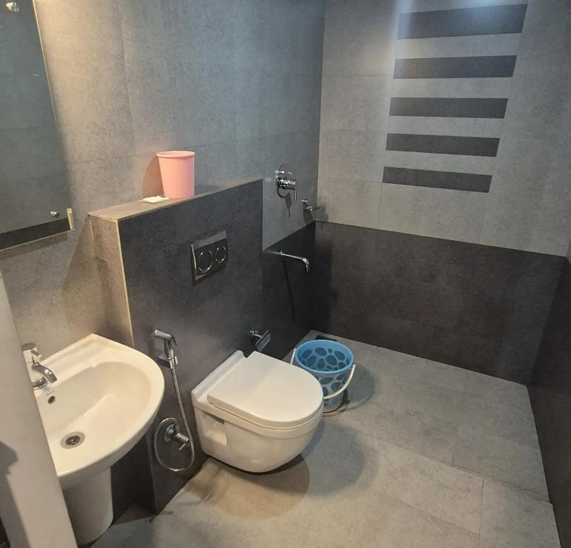 Hotel Royal Plaza Wayanad Vythiri