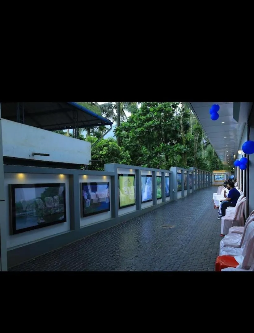 Hotel Royal Plaza Wayanad Vythiri