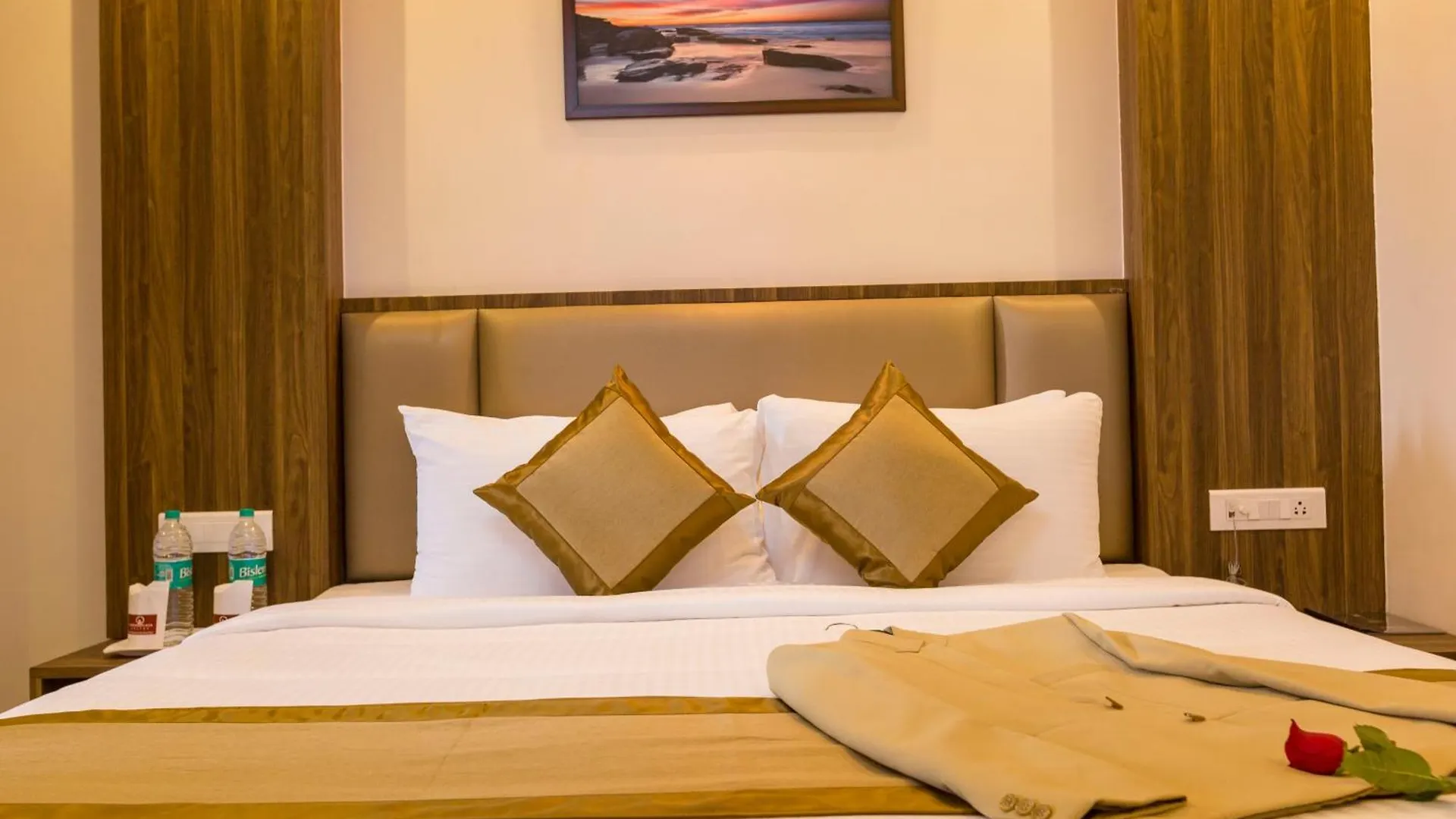 Hotel Royal Plaza Wayanad Vythiri 3*,  India