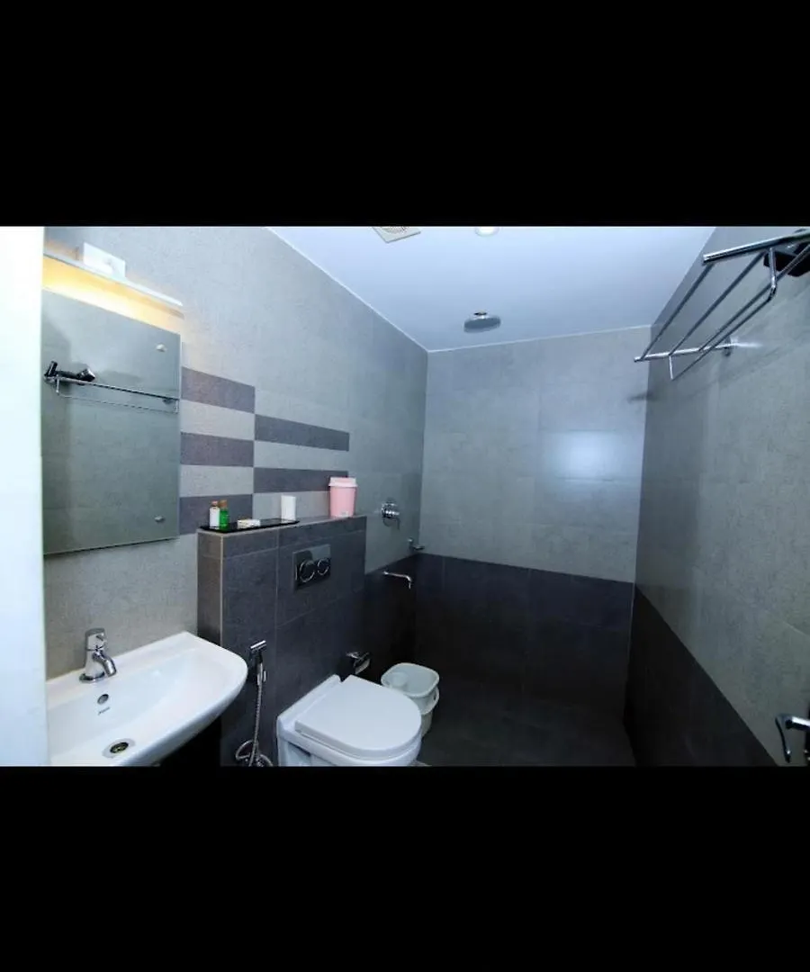 ***  Hotel Royal Plaza Wayanad Vythiri Indien